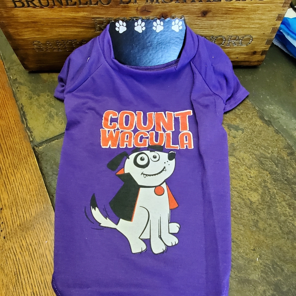 ❌❌DONATED❌❌ 🌞 NWT Dog 🐾 Purple Novelty Tee, HALLOWEEN Costume Med